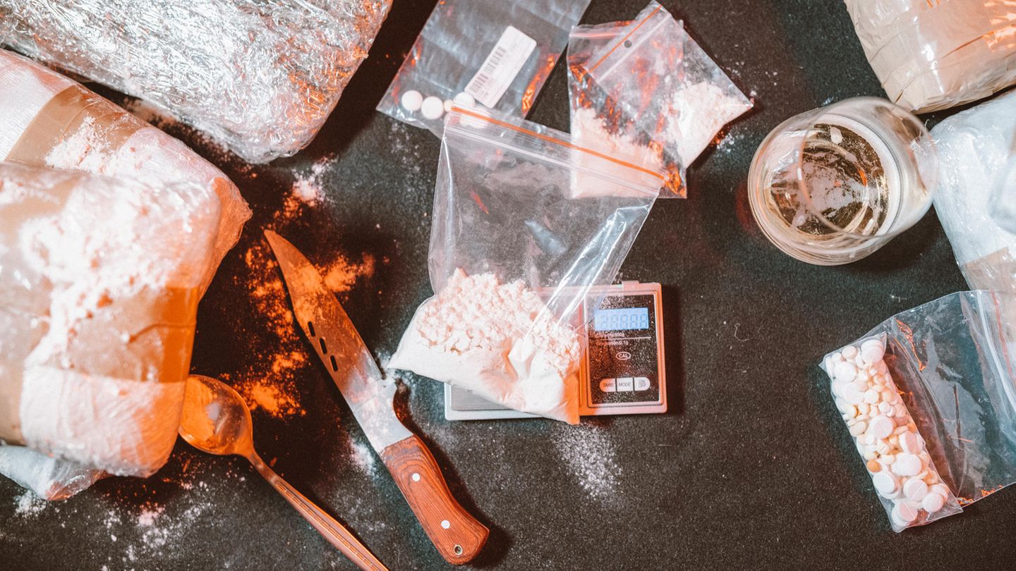 Speed, Ecstasy, Crystal Meth: Drogenküche Drogenküche