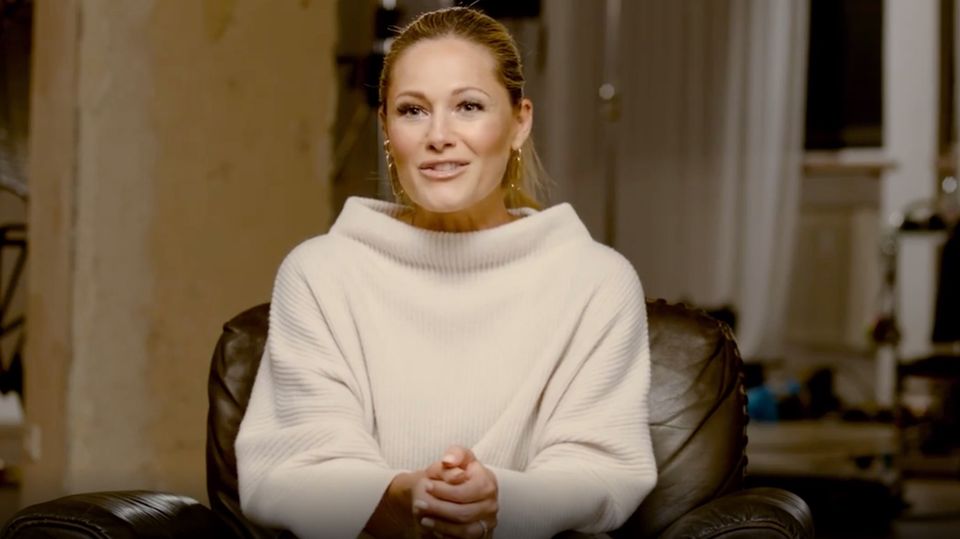 Sängerin Helene Fischer teilt erstes Video nach Baby-News.