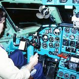 Blick ins Cockpit einer Tupolew Tu-134