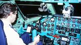 Blick ins Cockpit einer Tupolew Tu-134