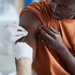 Überraschendes Ergebnis : Große Studie: Das sind die neuen Erkenntnisse über Impf-Wirksamkeit und Booster-Shots