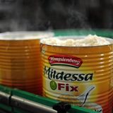 Auch im Sauerkraut ist Alkohol enthalten, denn Sauerkraut wird fermentiert. Das bedeutet dass die Kohlenhydrate aus dem Kohl durch Bakterien milchsauer vergoren werden. Dadurch entsteht Milchsäure und Alkohol. Der Prozentanteil liegt bei bis zu 0,5 Prozent.