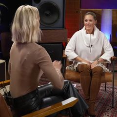 Helene Fischer und Moderatorin Janin Ullmann während des Livestreams zum neuen Album "Rausch"