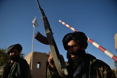 Ein Wachposten der radikal-islamistischen Taliban in Afghanistan