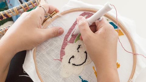 Mit der Punch Needle können Sie kreative 3-D-Muster sticken