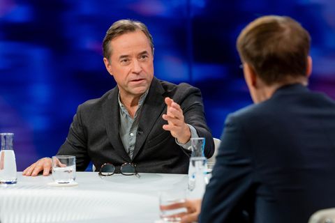 Jan Josef Liefers in der ZDF-Talkshow "Maybrit Illner"
