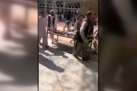 Video: Mehrere Tote und Verletzte bei Explosion in afghanischer Moschee