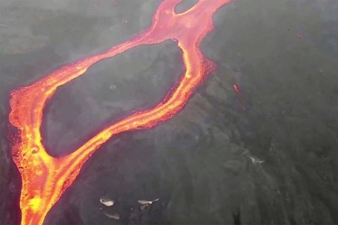 Vulkanausbruch: Beeindruckend und furchterregend:  Drohnenaufnahmen zeigen Lavaströme auf La Palma