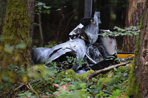 Bei einem Hubschrauberabsturz sind drei Menschen im Norden Baden-Württembergs ums Leben gekommen