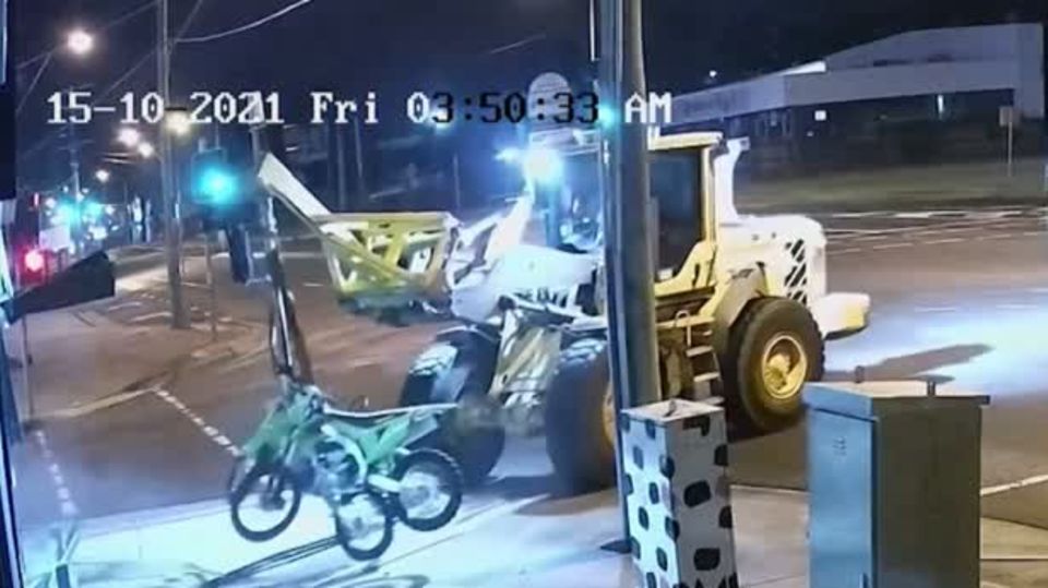 Motorrad-Dieb Dreister Motorrad-Klau artet in wilde Verfolgungsjagd aus