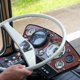 An das dünne Lenkrad muss man sich erst gewöhnen