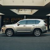 Lexus LX 600