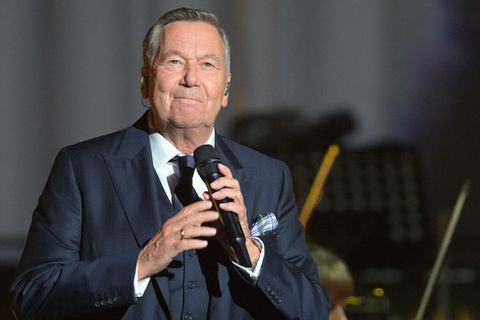 Roland Kaiser singt 2020 in der Metropolis-Halle beim Festakt zum 30. Jahrestag der Deutschen Einheit