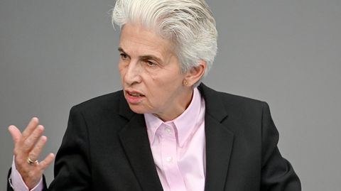 FDP-Vorstandsmitglied Marie-Agnes Strack spricht im Bundestag