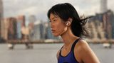 Apple-Event "Unleashed": Die nun dritte Generation der Airpods erinnert optisch stark an die vor zwei Jahren vorgestellten Airpods Pro