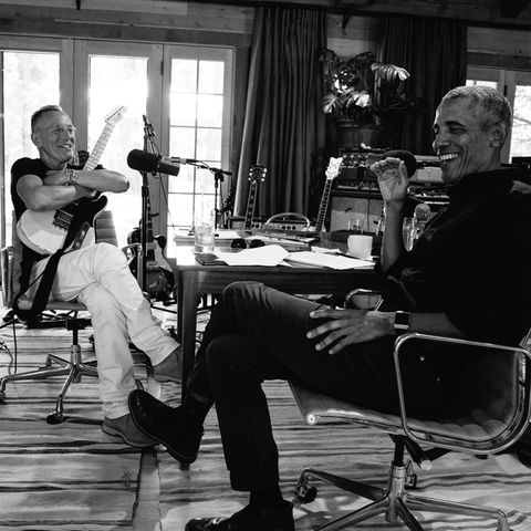 Zunächst unterhielten sich die Freunde Springsteen und Obama für ihren Podcast "Renegades – Born in the USA". Nun entstand aus den Transkripten ein Buch