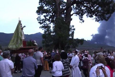 La Palma: Katholiken beten zu Jungfrau Maria für ein Ende des Vulkanausbruchs