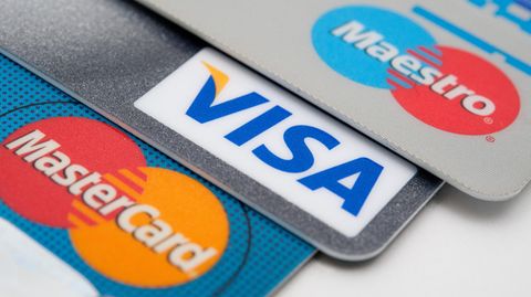 Mastercard stoppt seine Maestro-Funktion - das Pendant von Visa heißt V-Pay
