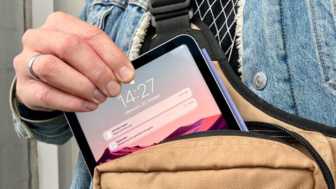 Dank seiner kompakten Größe ist das iPad Mini der perfekte Begleiter