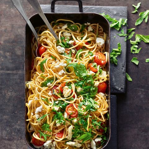 Blitzrezept vom Sternekoch: Die Ofen-Spaghetti bieten eine super Gelegenheit Reste zu verwerten.