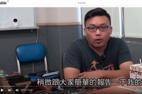 Pornhub-Lehrer Zhang Xu ist hier auf seinem Youtube-Kanal zu sehen