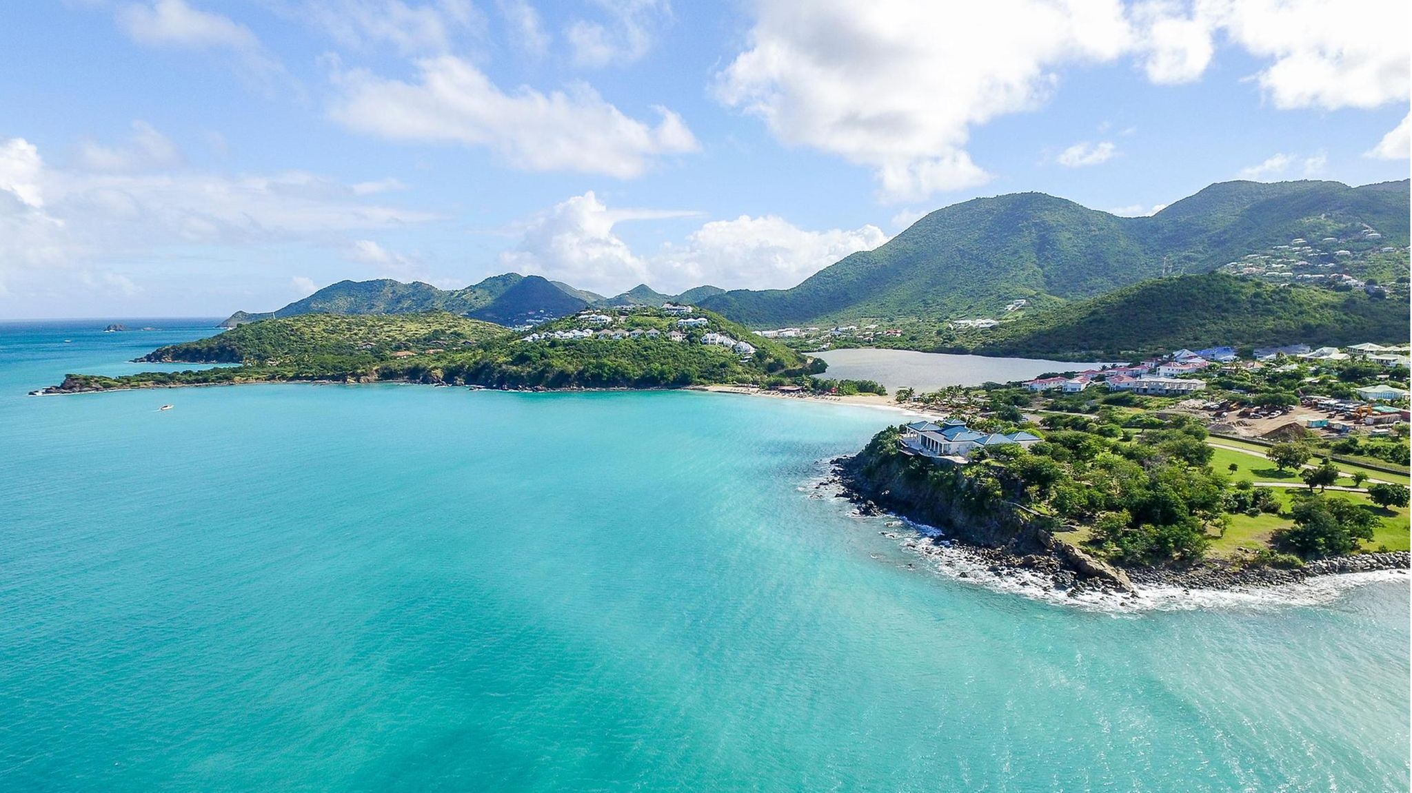 Der Norden der Insel ist Teil des französischen Überseegebiets Saint Martin, während der Süden, hier zu sehen, zum autonomen Land Sint Maarten des Königreichs der Niederlande gehört