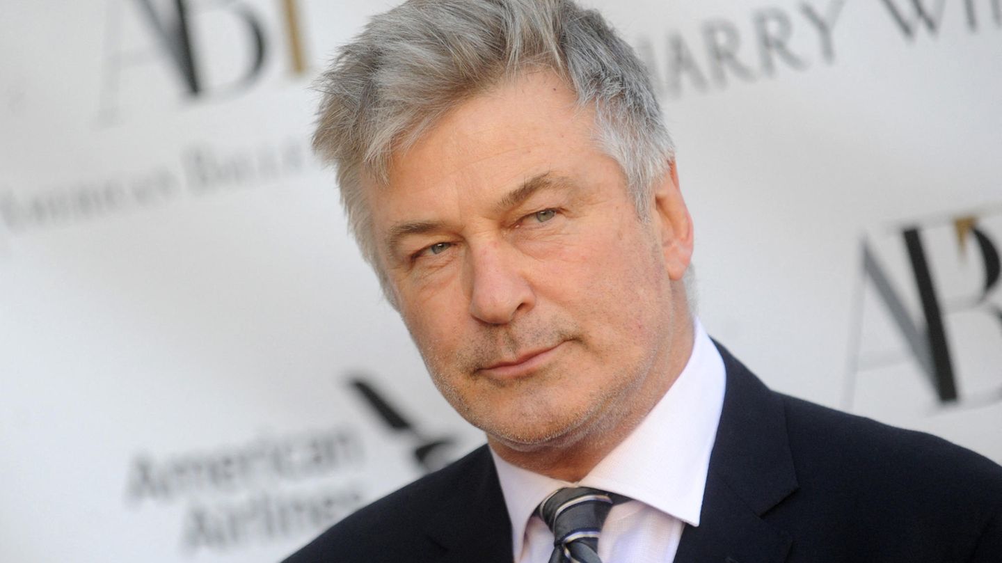 Alec Baldwin hat bei Dreharbeiten eine Kamerafrau erschossen.