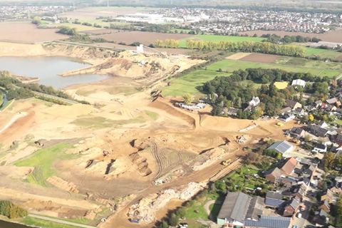 Helikopterbilder über Erftstadt nach der Flutkatastrophe