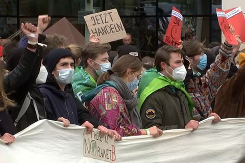 Video: Fridays for Future in Berlin: Von Ampel enttäuscht