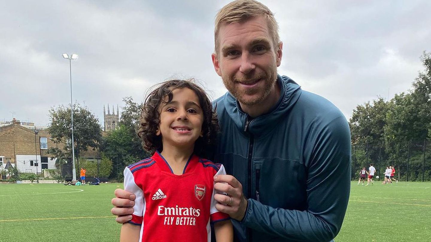 Arsenal London welcomes the youngest ever player as a junior player Arsenal London welcomes the youngest ever player as a junior player