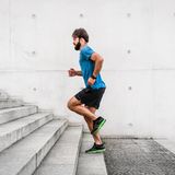 Tipps gegen vorzeitige Hautalterung: Sport