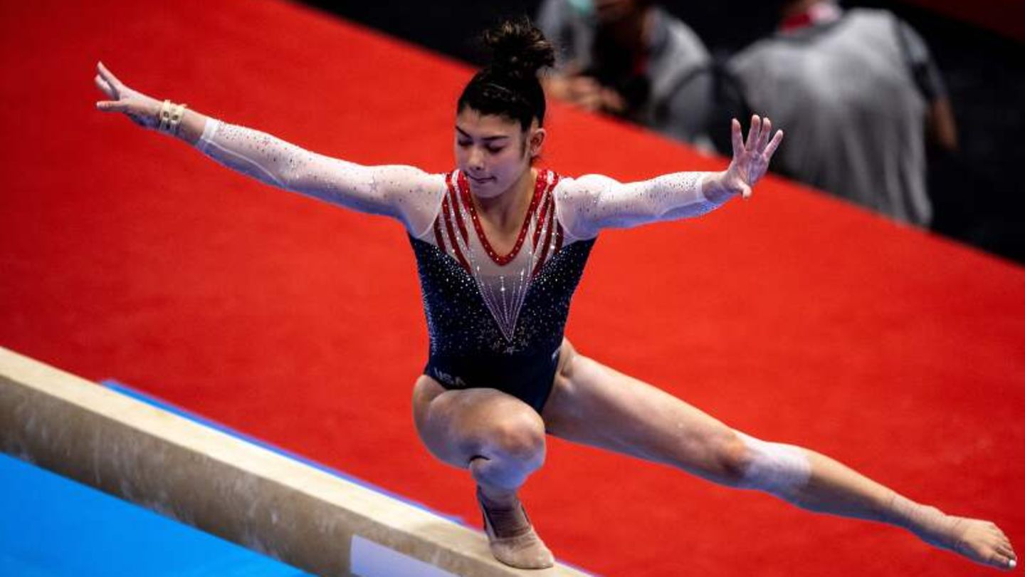 Bronze ging ebenfalls an eine US-Amerikanerin. Kayla DiCello landete mit 54,566 Punkten auf dem dritten Platz.