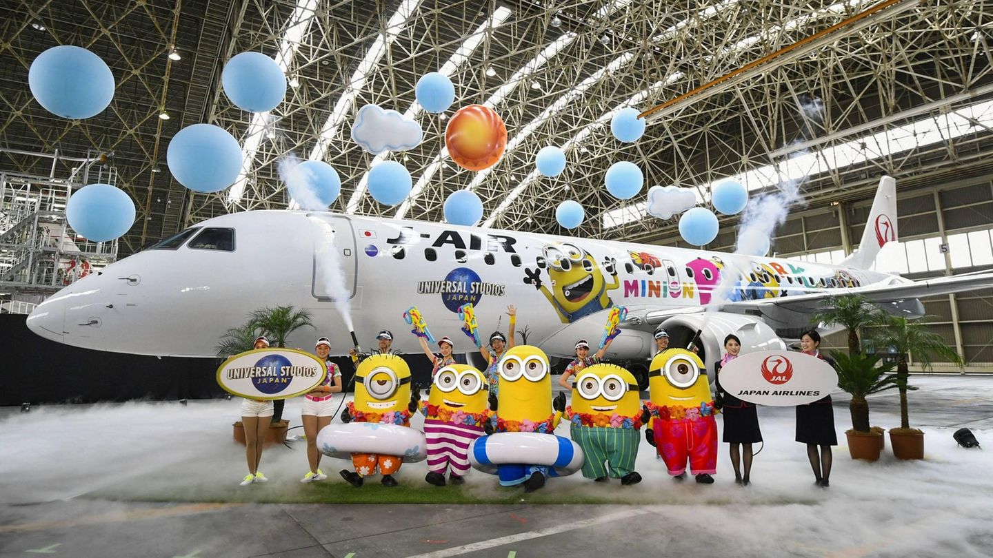 Minons Japan Airlines