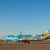 Pixar Pier Boeing 737 von Alaska Airlines