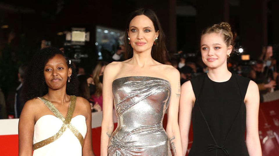 Angelina Jolie und Shiloh Jolie-Pitt: Auftritt sorgt für Aufsehen Angelina Jolie und Shiloh Jolie-Pitt: Auftritt sorgt für Aufsehen