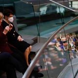 Angela Merkel Empore Randfigur im Parlament