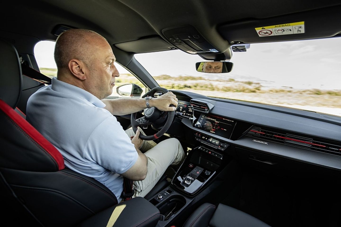 Der Audi RS 3 macht einen das Schnellfahren leicht