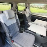 Die Sitzschienen sind durchgängig bestromt, also frieren die Passagiere in Reihe zwei und drei nicht.