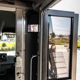 Kameras sorgen beim Mercedes-Benz Sustaineer für Sicherheit an denLadetüren