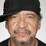 Juan Meléndez  Alter: 70 Jahre  Bundesstaat: Florida  Verurteilt: 1984  Im Todestrakt lernte Juan Meléndez Englisch. Einen Anwalt hatte er sich nicht leisten können, sein Prozess dauerte eine Woche, in Puerto Rico sparte seine Mutter Geld, um später seinen Sarg nach Hause holen zu können. Frei kam er nur dank eines Tonbands: Darauf gestand ein anderer den Mord, für den Meléndez einsaß. Der Staatsanwalt hatte die Aufnahme geheim gehalten. 17 Jahre lang.