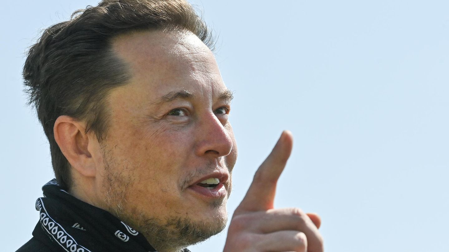 US Billionaire Tax: What Jeff Bezos and Elon Musk should pay in the future
