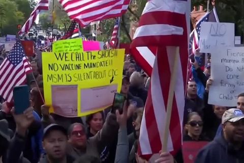 Impfpflicht in New York: Wer bis Freitag nicht geimpft ist, wird beurlaubt – Feuerwehr protestiert