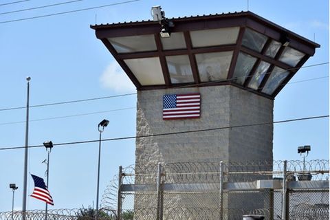 Wachturm des Guantanamo-Gefängnisses