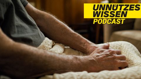 Podcast "Unnützes Wissen" zum Thema Tod und Sterben