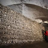 Ein Haus voller Schädel und Knochen