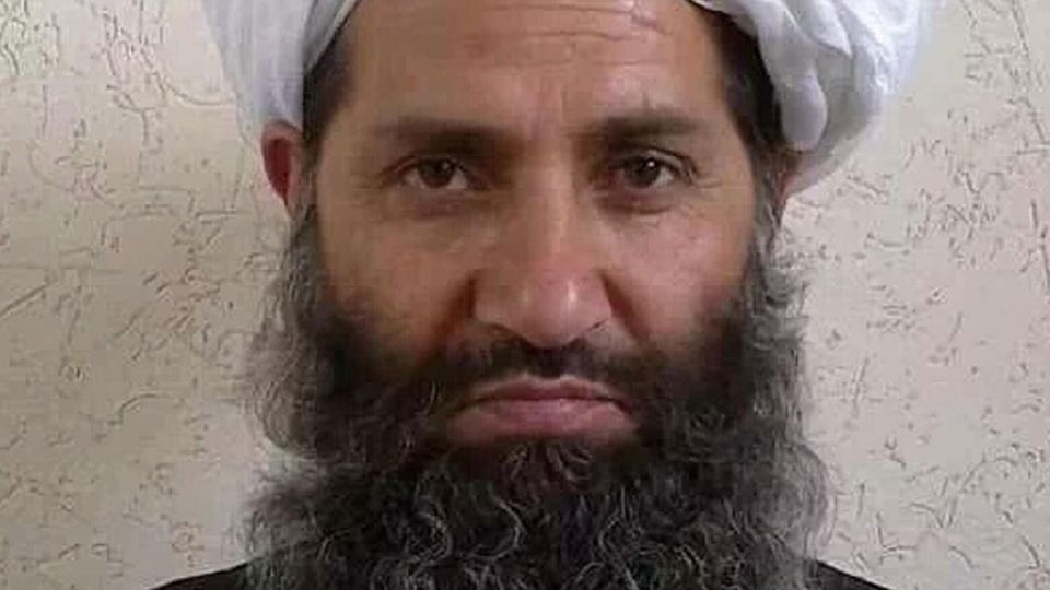 Haibatullah Achundsasa soll sich öffentlich gezeigt haben - dieses Bild veröffentlichten die Taliban bereits 2016 Haibatullah Achundsasa soll sich öffentlich gezeigt haben - dieses Bild veröffentlichten die Taliban bereits 2016
