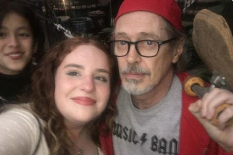 Schauspieler Steve Buscemi verkleidet als Meme