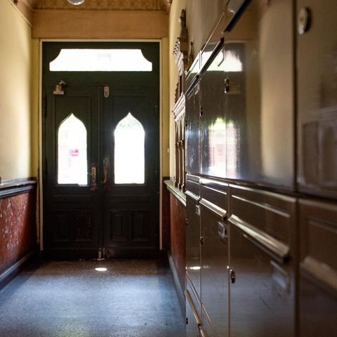 Urteil zu berliner Mietstreit: Beim Streit im Hausflur ist nicht jede Beleidigung ein Kündigungsgrund
