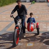 Viel größer dürfte der Junge nicht sein. 