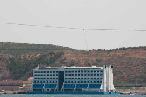 Das schwimmende Hotel vegetiert in Nordkorea vor sich hin
